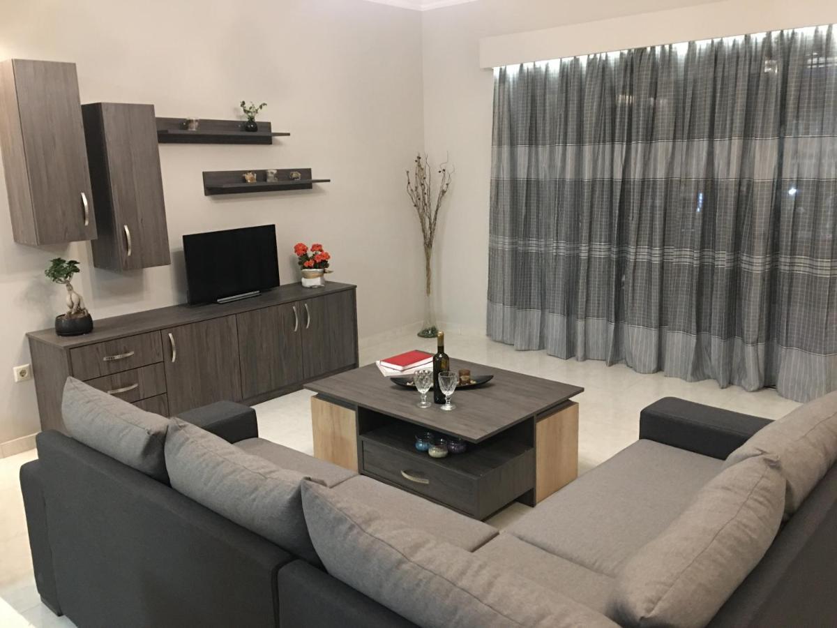 Liri'S Apartments Kalamákion Екстериор снимка