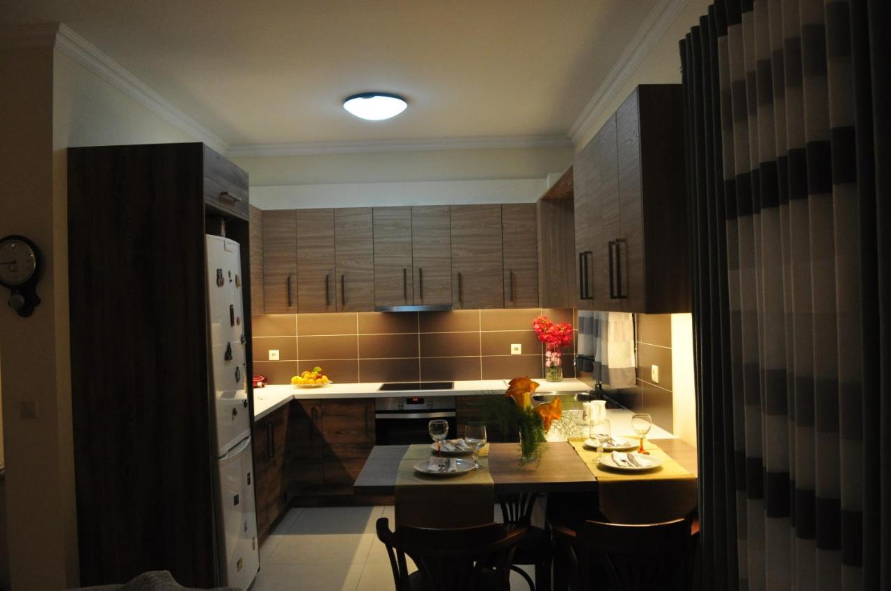 Liri'S Apartments Kalamákion Екстериор снимка