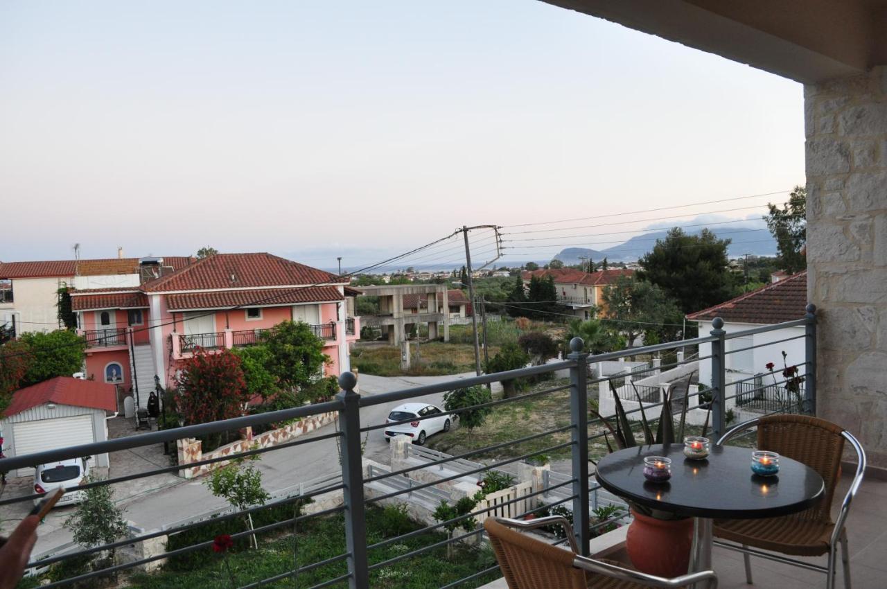 Liri'S Apartments Kalamákion Екстериор снимка
