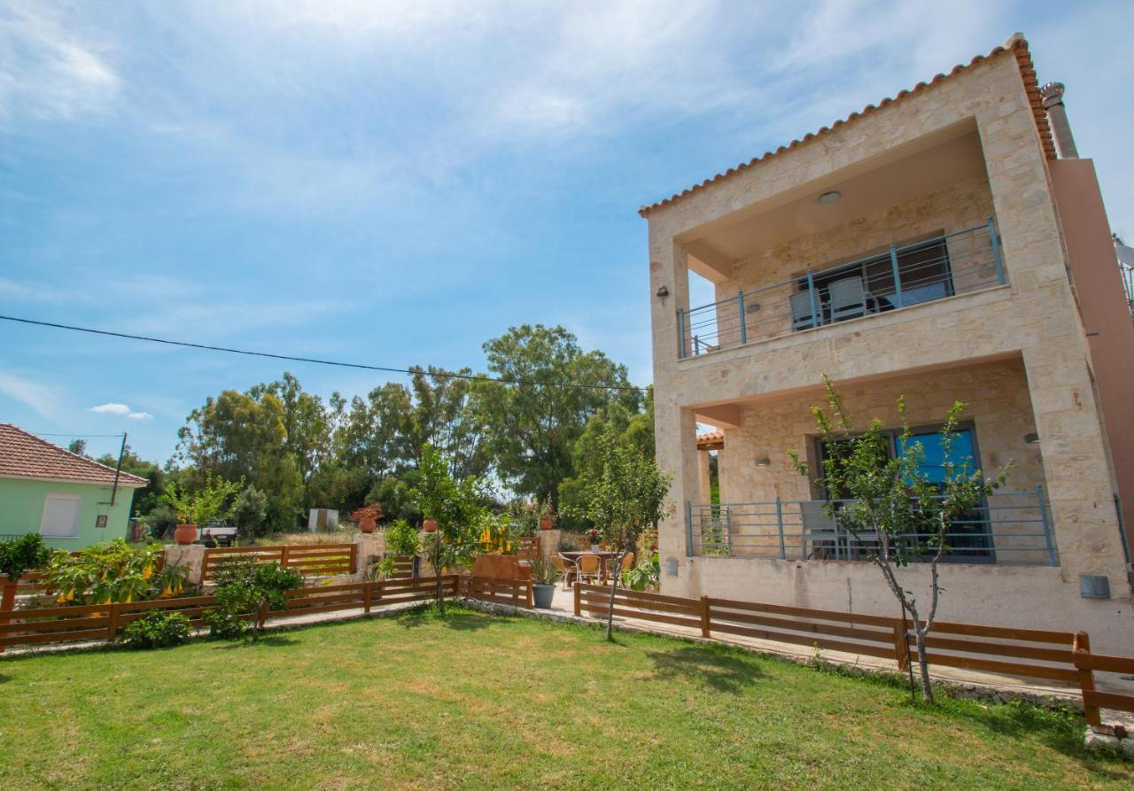Liri'S Apartments Kalamákion Екстериор снимка
